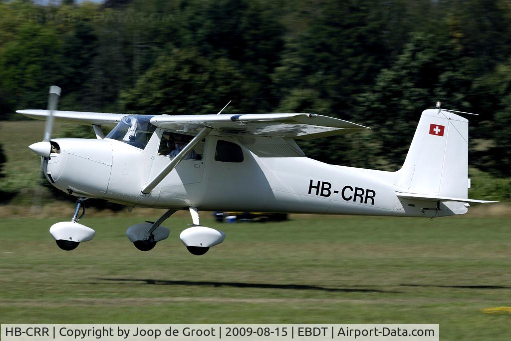 HB-CRR, 1962 Cessna 150B C/N 15059485, landing at Diest