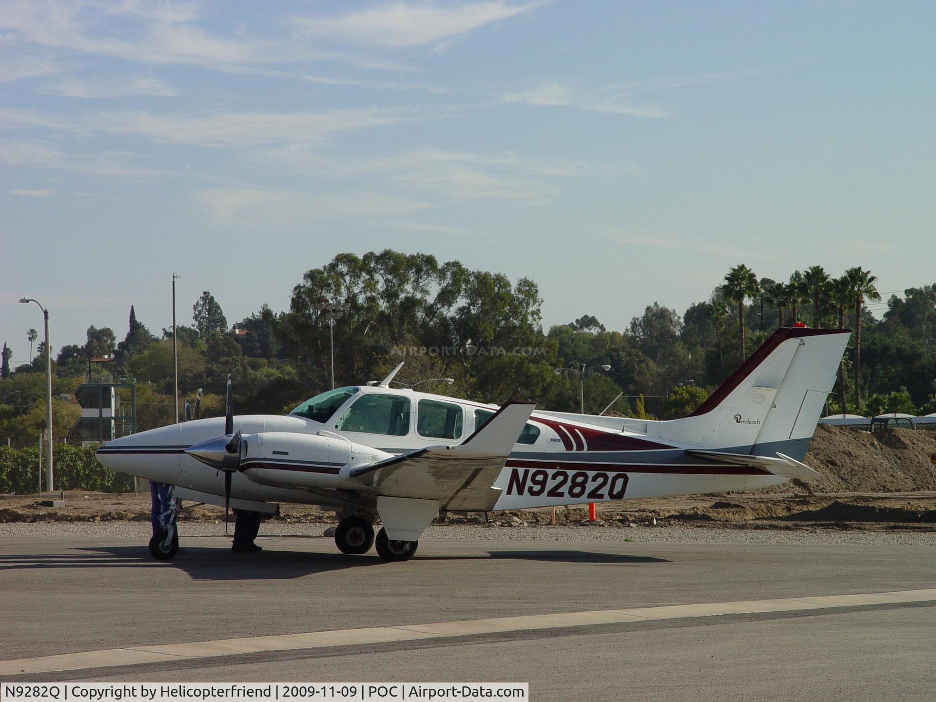 N9282Q, 1971 Beech E-55 Baron C/N TE-842, Parked at Howard Aviation