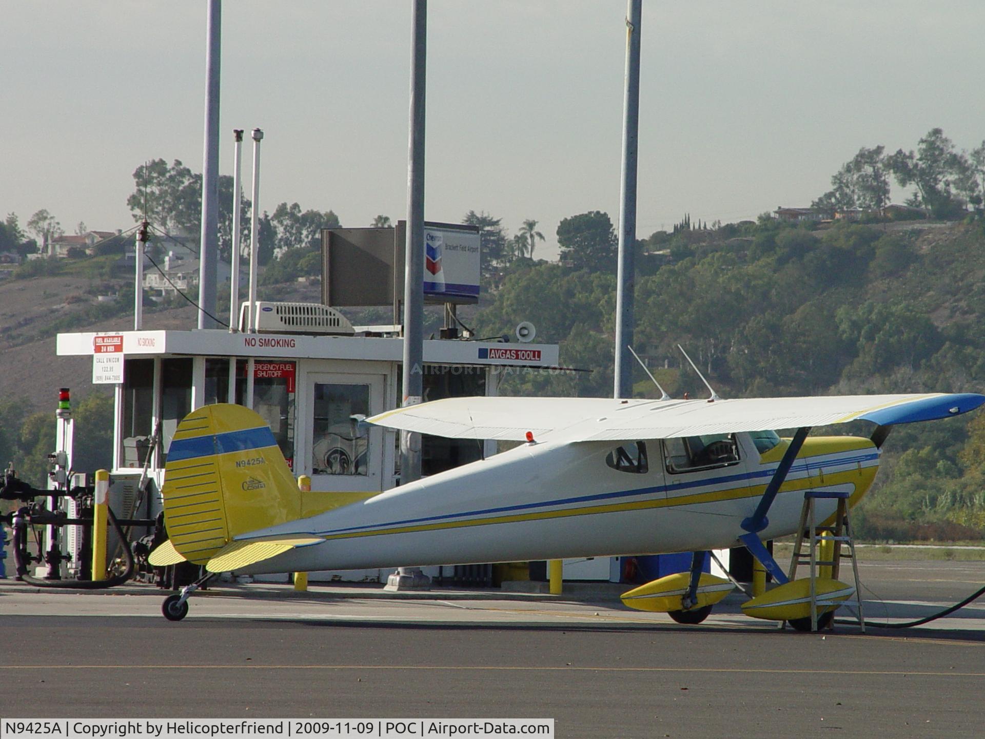 N9425A, 1949 Cessna 140A C/N 15246, Fueling up getting ready to depart