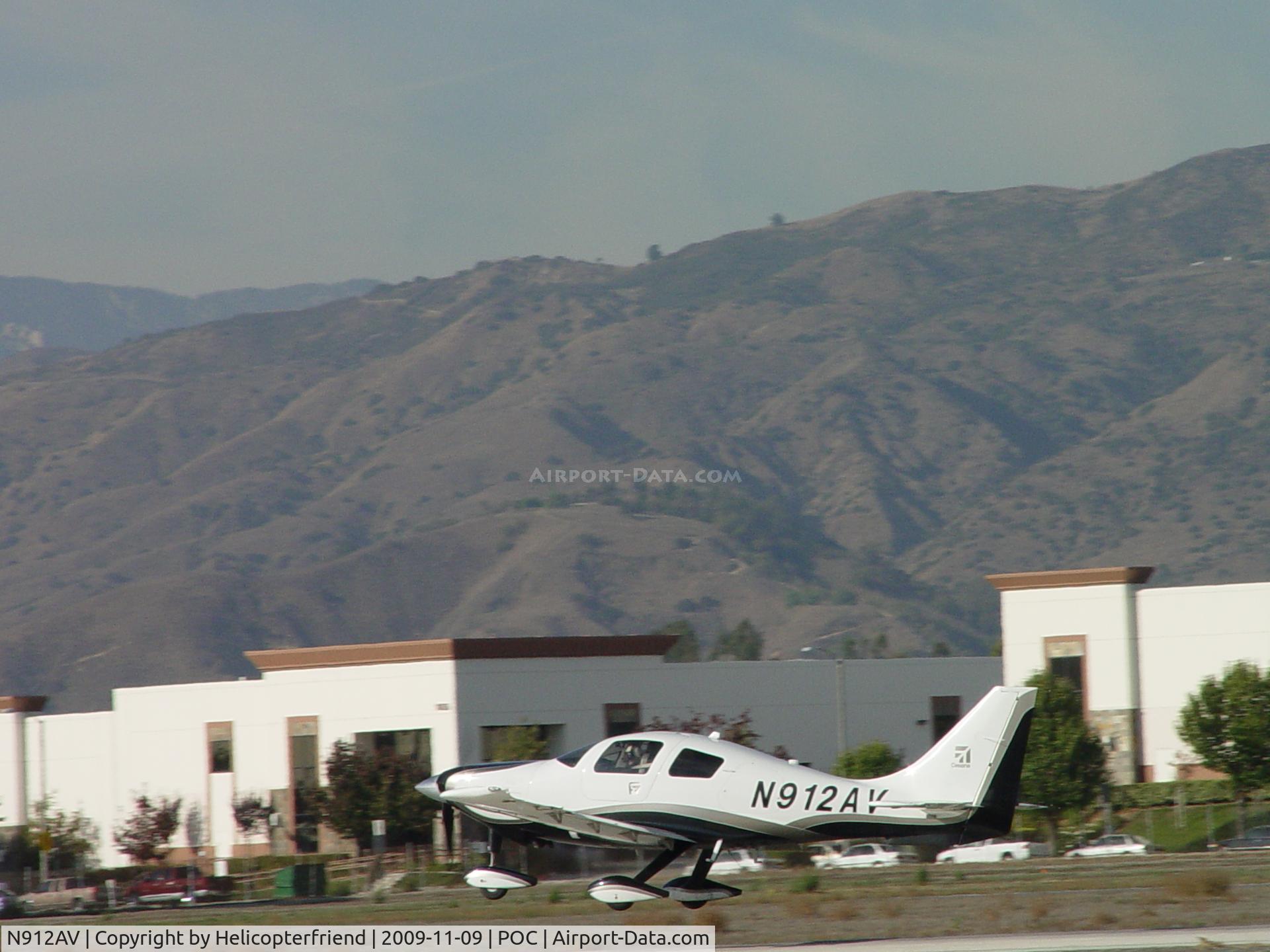 N912AV, 2008 Cessna LC41-550FG C/N 411006, Westbound lift off from 26L