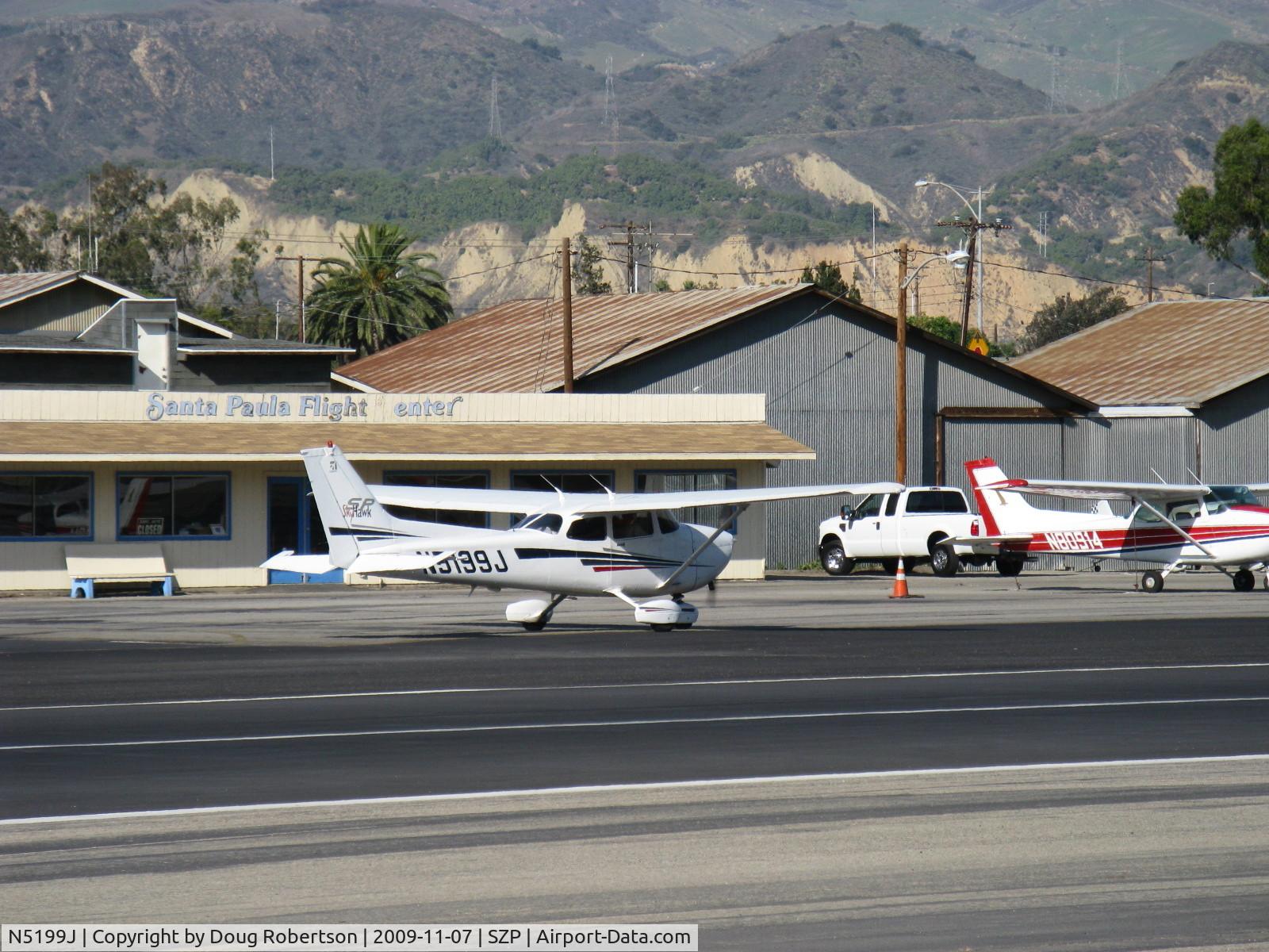 N5199J, 2002 Cessna 172S C/N 172S9097, 2002 Cessna 172S SKYHAWK SP, Lycoming IO-360-L2A 180 Hp, taxi to Rwy 22
