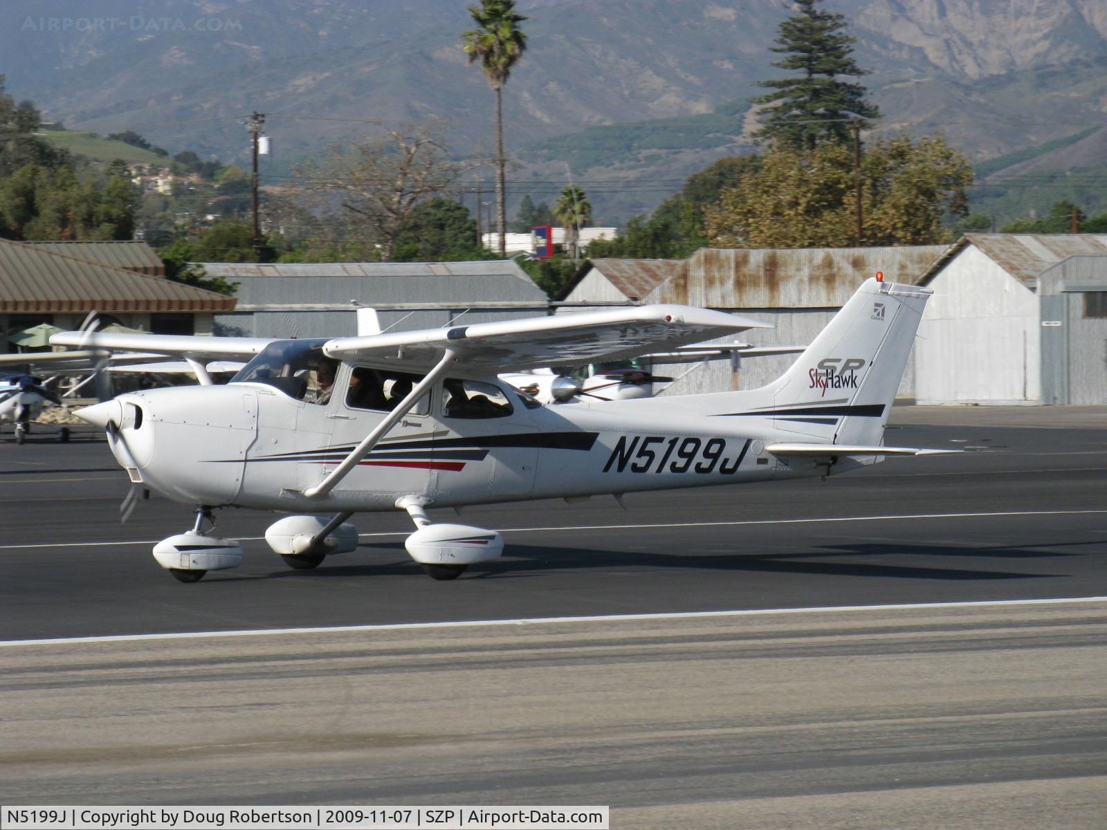 N5199J, 2002 Cessna 172S C/N 172S9097, 2002 Cessna 172S SKYHAWK SP, Lycoming IO-360-L2A 180 Hp, takeoff roll Rwy 22