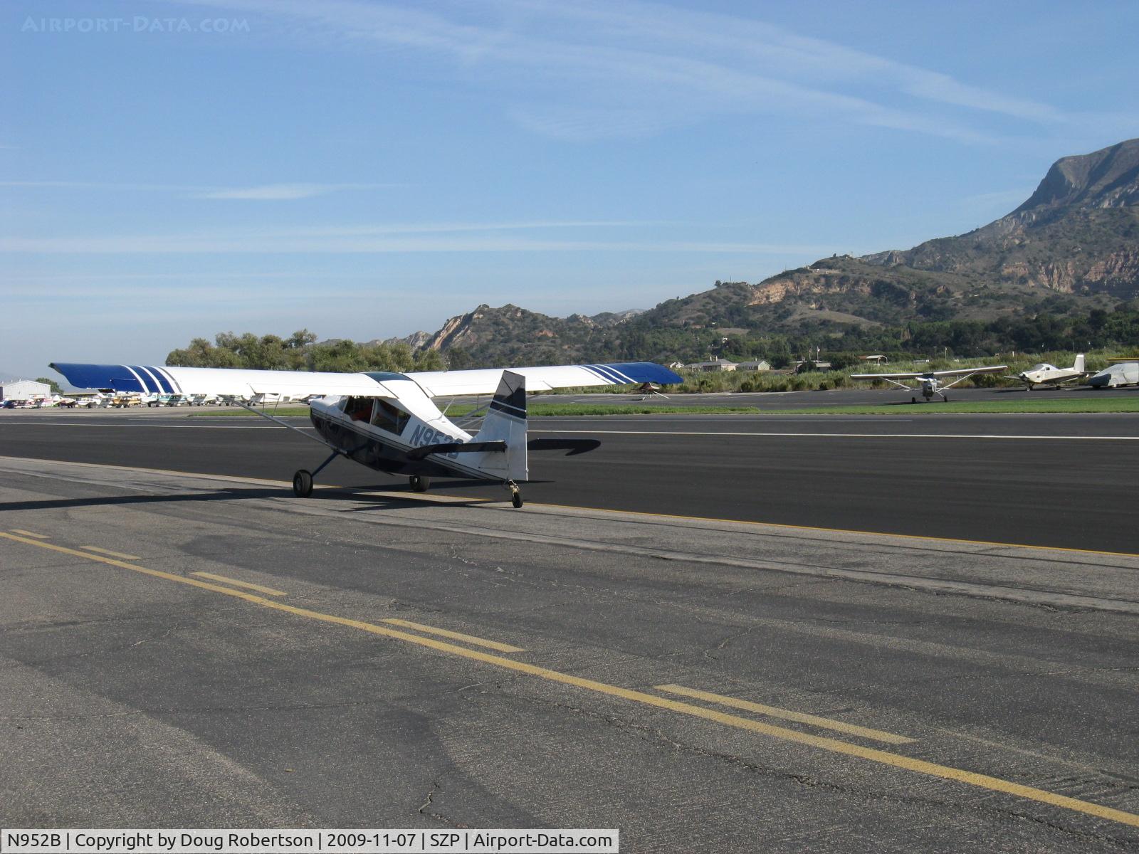N952B, 2006 American Champion 7GCBC C/N 1408-2006, 2006 American Champion 7GCBC High Country Explorer, Superior O-360-A3-A2 180 Hp, aileron spades, taxi