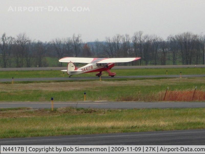 N4417B, Taylorcraft F21B C/N F-1507, On the taxiway for 21 at Georgetown, Kentucky.