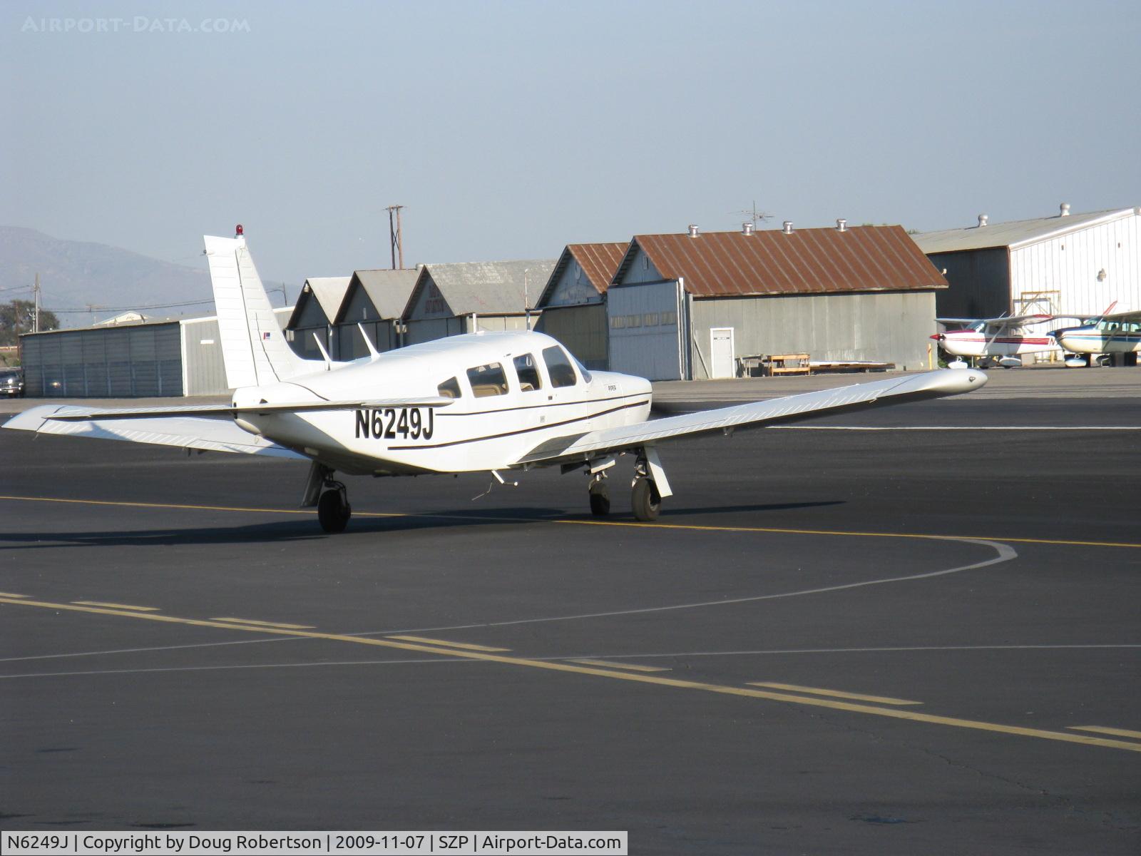 N6249J, 1976 Piper PA-32R-300 Cherokee Lance C/N 32R-7680340, 1976 Piper PA-32R-300 LANCE, Lycoming TIO-540-K1G5D 300 Hp turbo upgrade, taxi turn