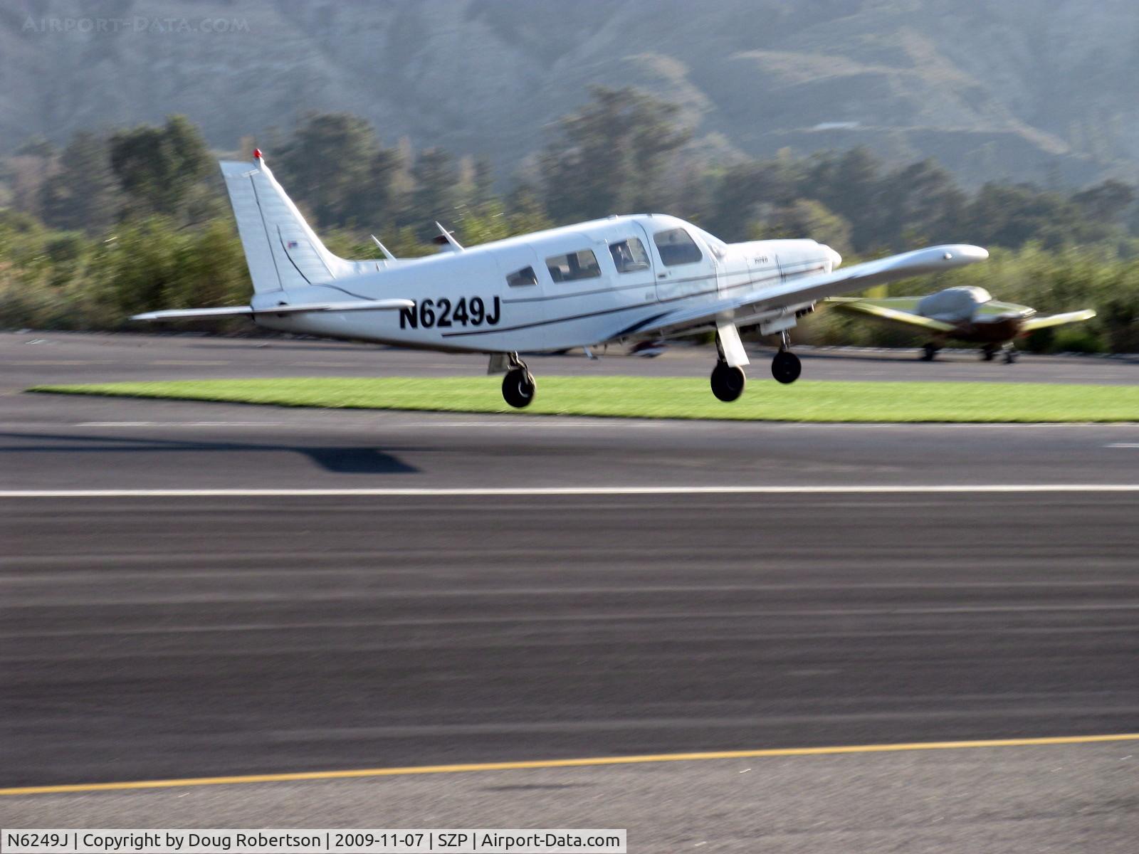N6249J, 1976 Piper PA-32R-300 Cherokee Lance C/N 32R-7680340, 1976 Piper PA-32R-300 LANCE, Lycoming TIO-540-K1G5D 300 Hp turbo upgrade, takeoff climb Rwy 22
