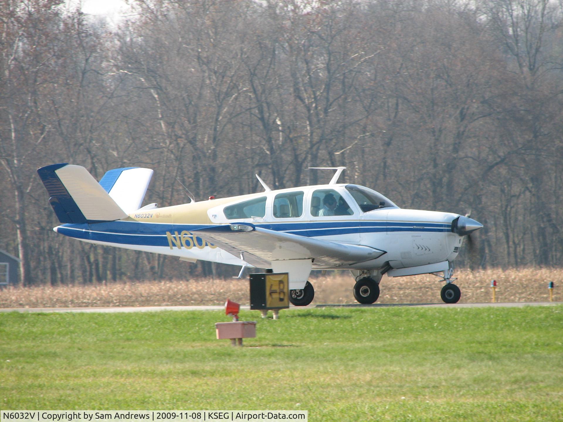 N6032V, 1979 Beech V35B Bonanza C/N D-10227, Leaving for Shenandoah, VA