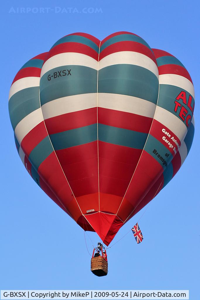 G-BXSX, 1998 Cameron Balloons V-77 C/N 4329, Taken at the Grand Prix event.