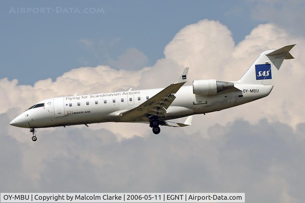 OY-MBU, 2000 Canadair CRJ-200LR (CL-600-2B19) C/N 7373, Canadair CL-600-2B19 Regional Jet CRJ-200ER on approach to rwy 25 at Newcastle Airport, UK.