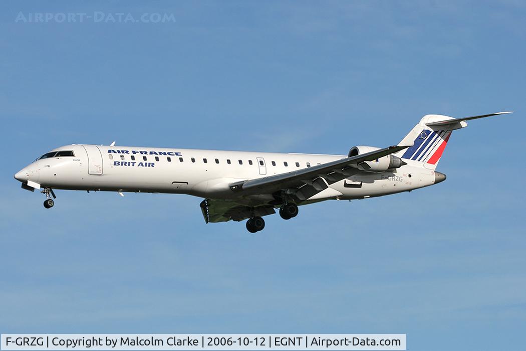 F-GRZG, 2002 Bombardier CRJ-701 (CL-600-2C10) Regional Jet C/N 10037, Canadair CL-600-2C10 Regional Jet CRJ-702 on approach to rwy 25 at Newcastle Airport, UK.