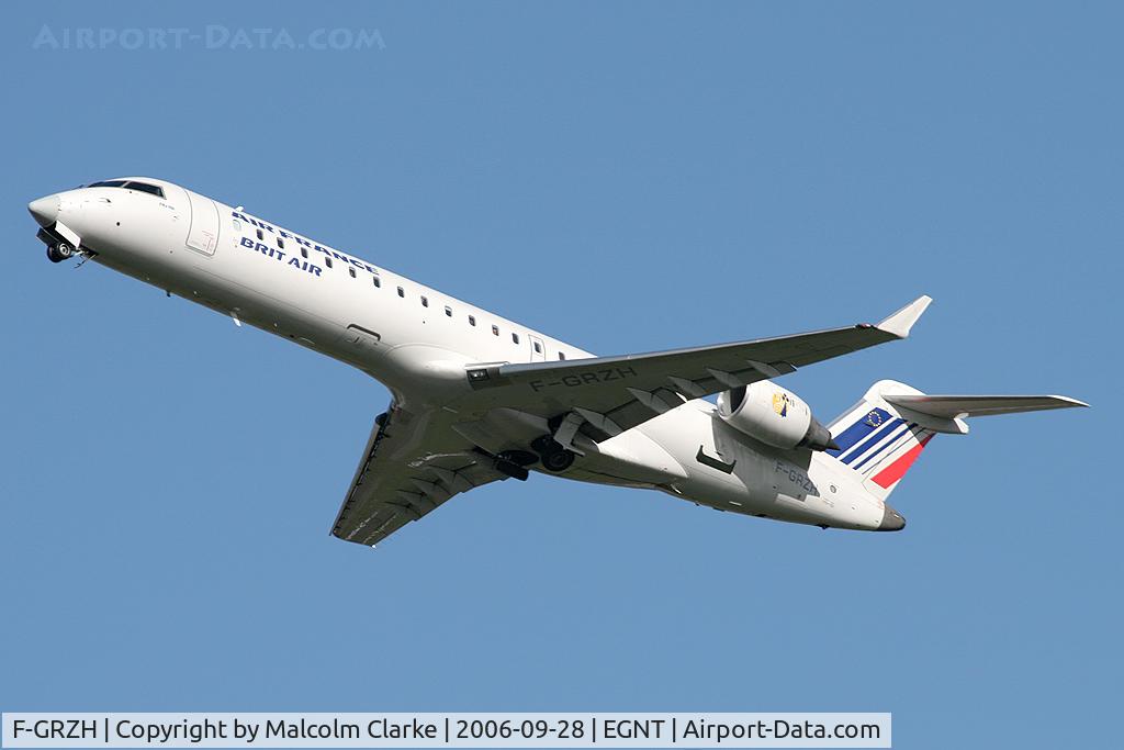 F-GRZH, 2003 Bombardier CRJ-702 (CL-600-2C10) Regional Jet C/N 10089, Canadair CL-600-2C10 Regional Jet CRJ-702 on take-off from Newcastle Airport, UK.