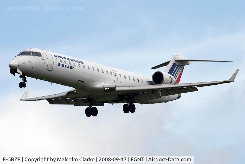 F-GRZE, 2001 Canadair CRJ-702 (CL-600-2C10) Regional Jet C/N 10032, Canadair CL-600-2C10 Regional Jet CRJ-702 on approach to rwy 07 at Newcastle Airport, UK.