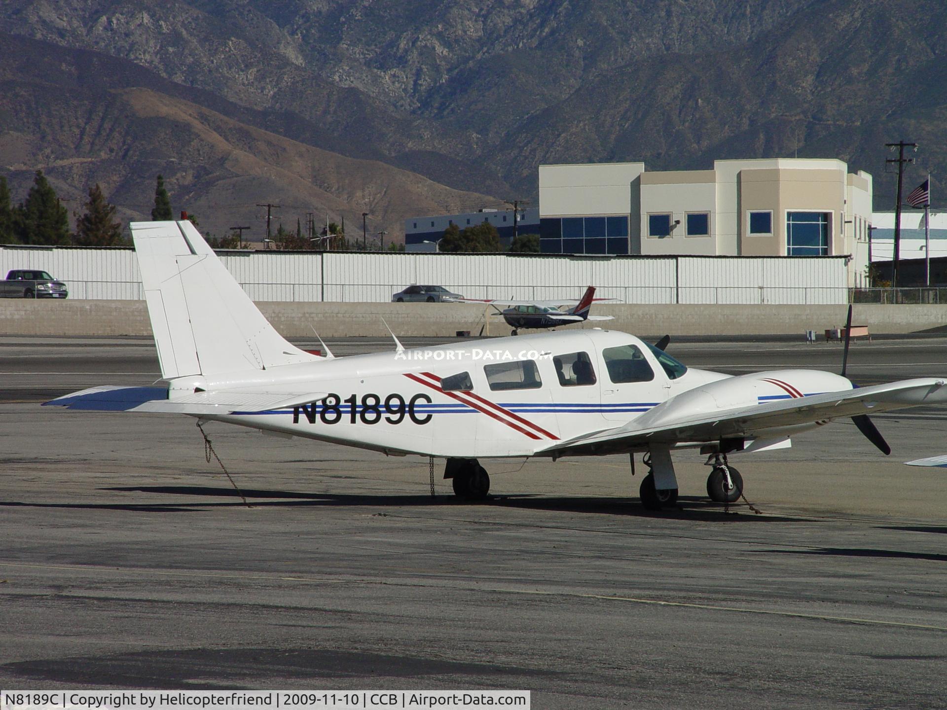 N8189C, 1980 Piper PA-34-200T Seneca C/N 34-8070184, Parked