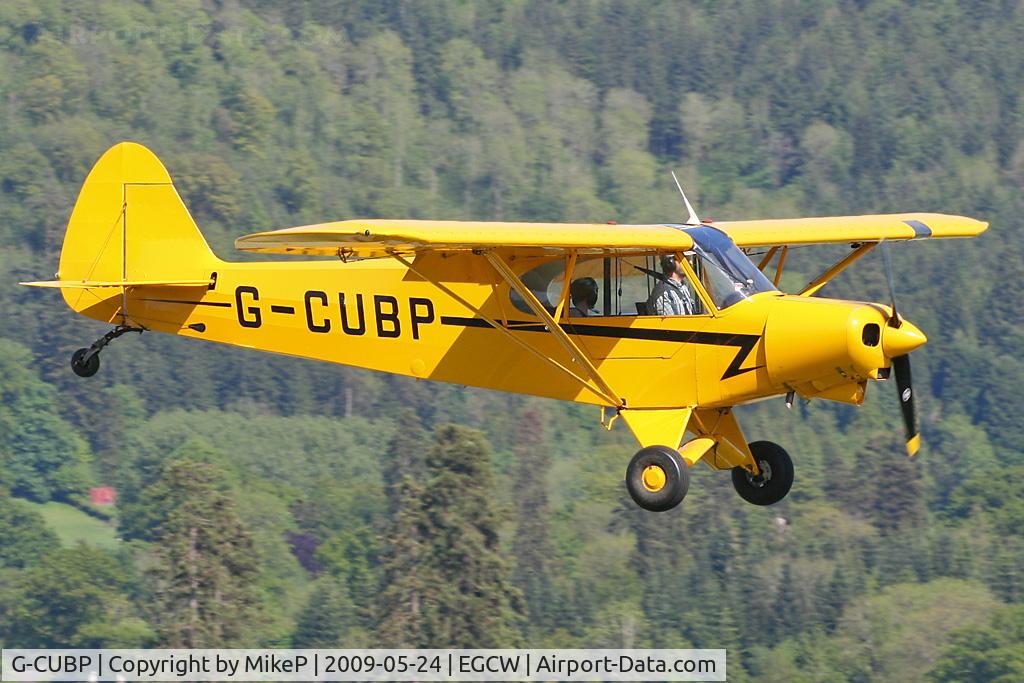 G-CUBP, 1969 Piper PA-18-150 Super Cub C/N 18-8823, Great backdrop on short final to Welshpool.