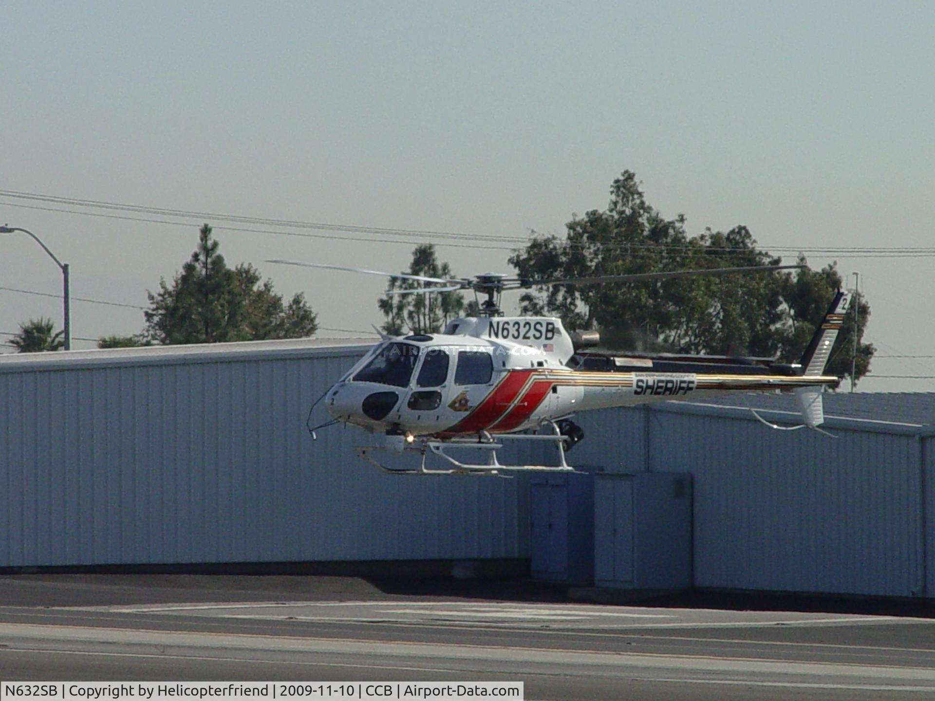 N632SB, 2004 Eurocopter AS-350B-3 Ecureuil Ecureuil C/N 3894, Straight up and waiting