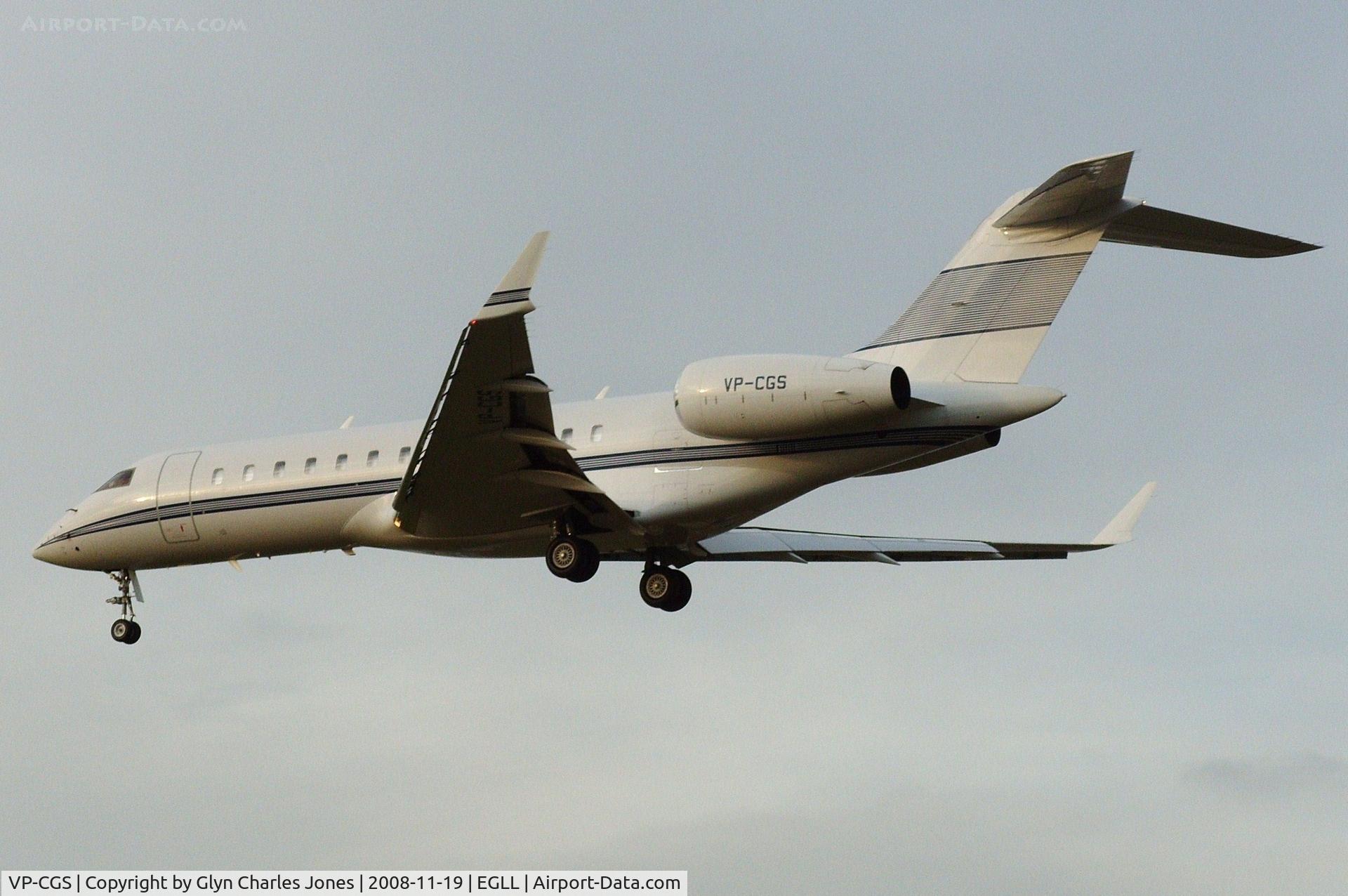 VP-CGS, 2001 Bombardier BD-700-1A10 Global Express C/N 9102, On finals to runway 27L. Previously HB-IGS and N700CY. Owned by Jet Aviation Business Jets.