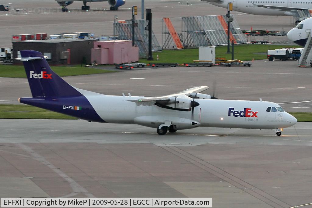 EI-FXI, 1992 ATR 72-202F C/N 294, Evening shot of the based Fedex feeder.