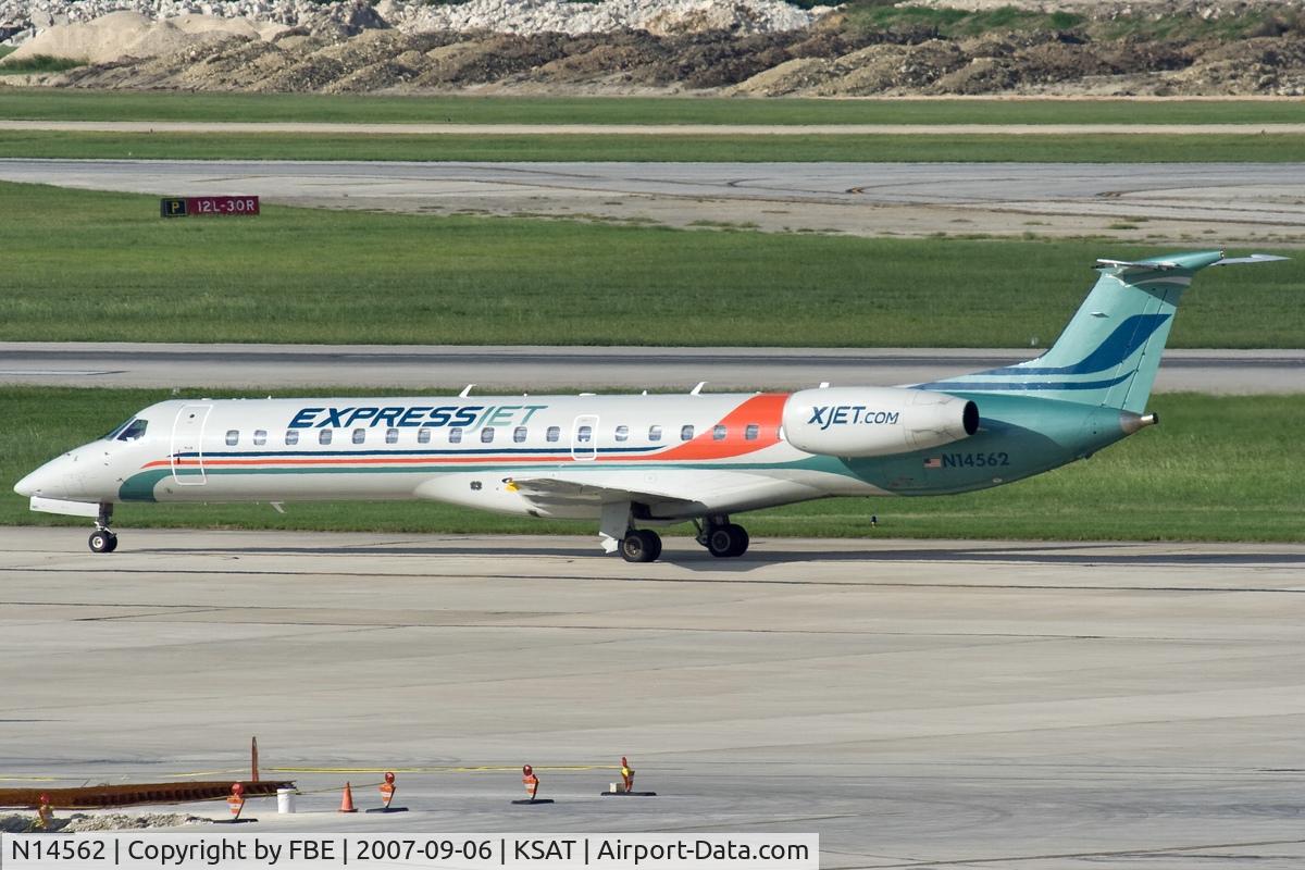 N14562, 2002 Embraer ERJ-145LR (EMB-145LR) C/N 145611, taxying to the active