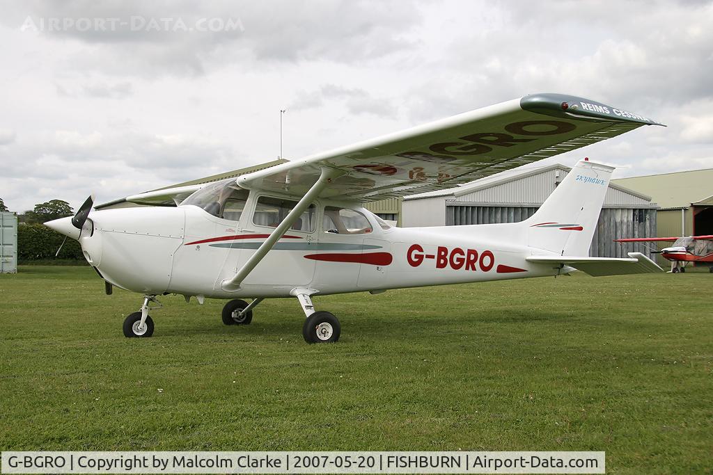 G-BGRO, 1974 Reims F172M Skyhawk Skyhawk C/N 1129, Reims Cessna F172M Skyhawk at Fishburn Airfield, UK in 2007.