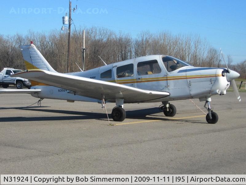 N31924, 1978 Piper PA-28-161 C/N 28-7816598, On the ramp at Kenton, Ohio