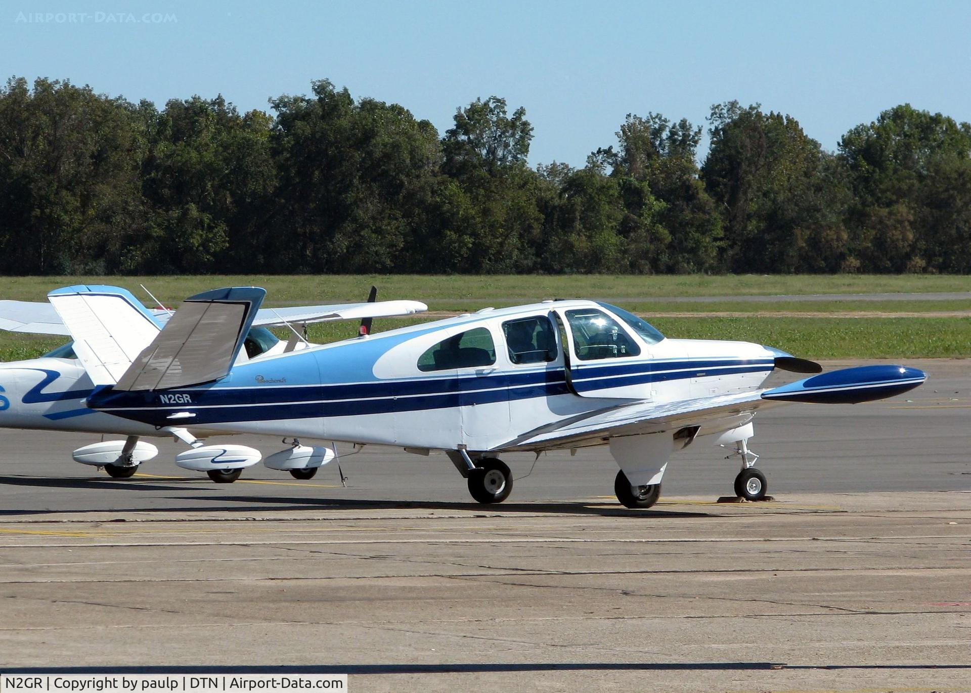 N2GR, 1961 Beech N35 Bonanza C/N D-6659, At Downtown Shreveport.