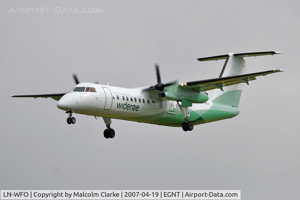 LN-WFO, 1997 De Havilland Canada DHC-8-311Q Dash 8 C/N 493, De Havilland Canada DHC-8-311Q Dash 8 on approach to rwy 25 at Newcastle Airport, UK.