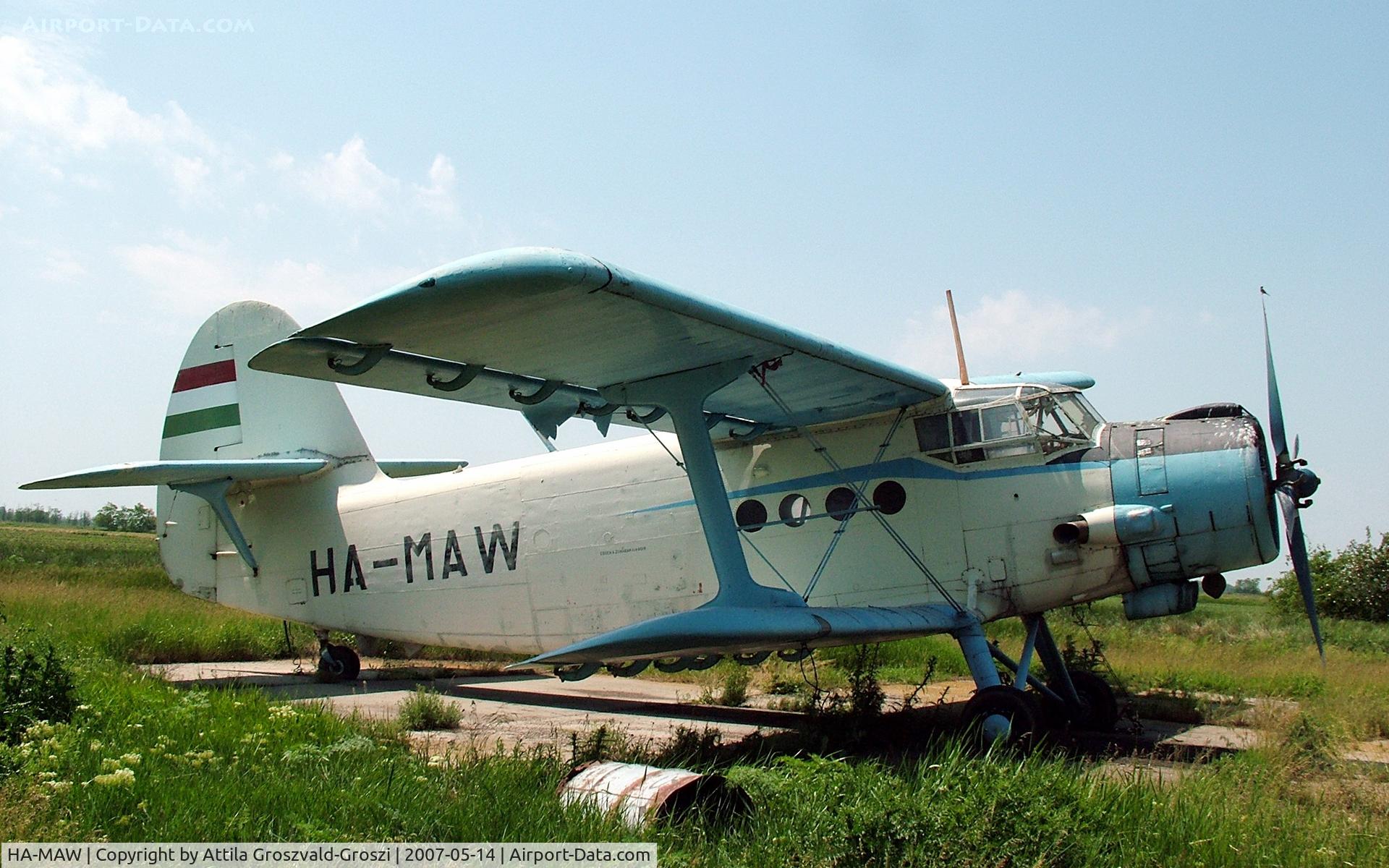 HA-MAW, 1976 PZL-Mielec An-2R C/N 1G166-57, Gyomaendröd off airport