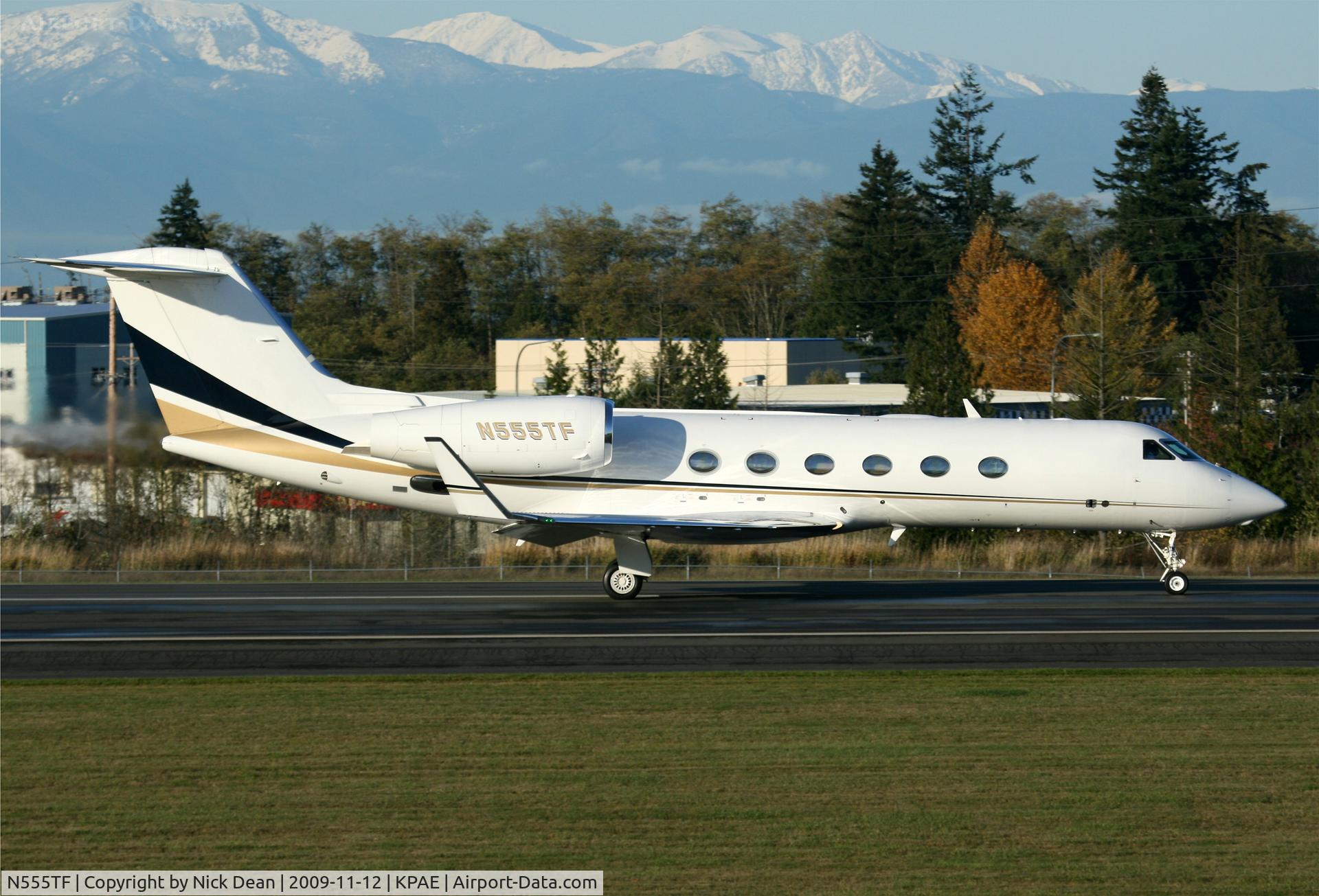 N555TF, 2007 Gulfstream Aerospace GIV-X (G450) C/N 4080, KPAE Departing 34L to KSBP