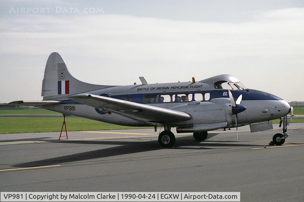 VP981, De Havilland DH-104 Devon C.2 C/N 04205, De Havilland DH-104 Devon C2. From The Battle of Britain Memorial Flight stationed at RAF Coningsby and seen at RAF Waddington Photocall 1990