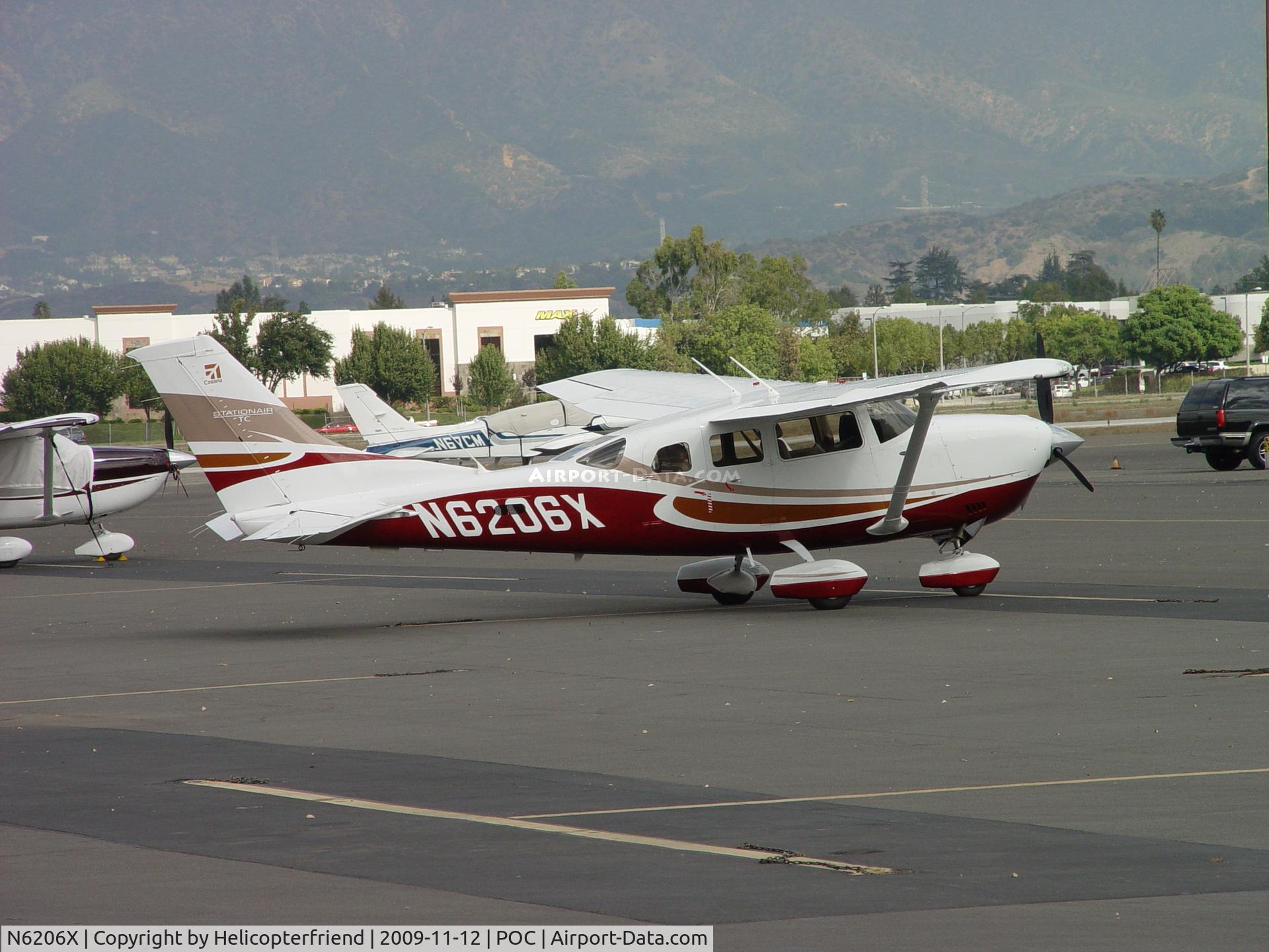 N6206X, 2008 Cessna T206H Turbo Stationair C/N T20608900, Parked in Transient Parking at Brackett