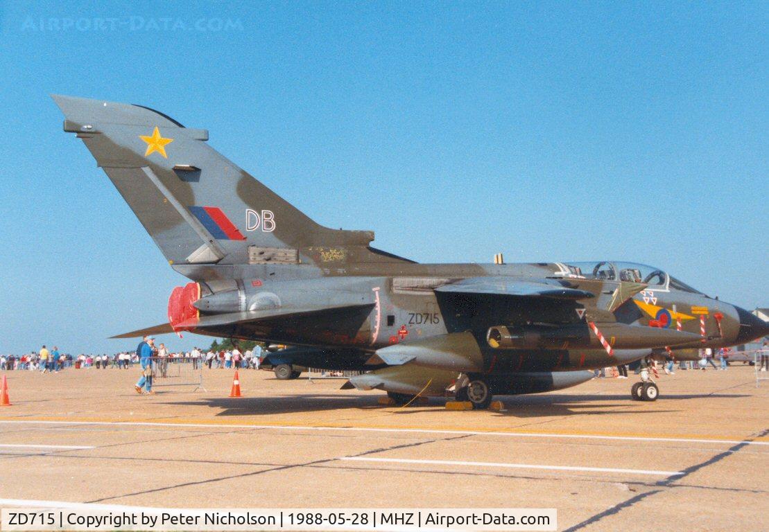 ZD715, 1984 Panavia Tornado GR.1 C/N 339/BS116/3156, Tornado GR.1 of 31 Squadron on display at the 1988 Mildenhall Air Fete.