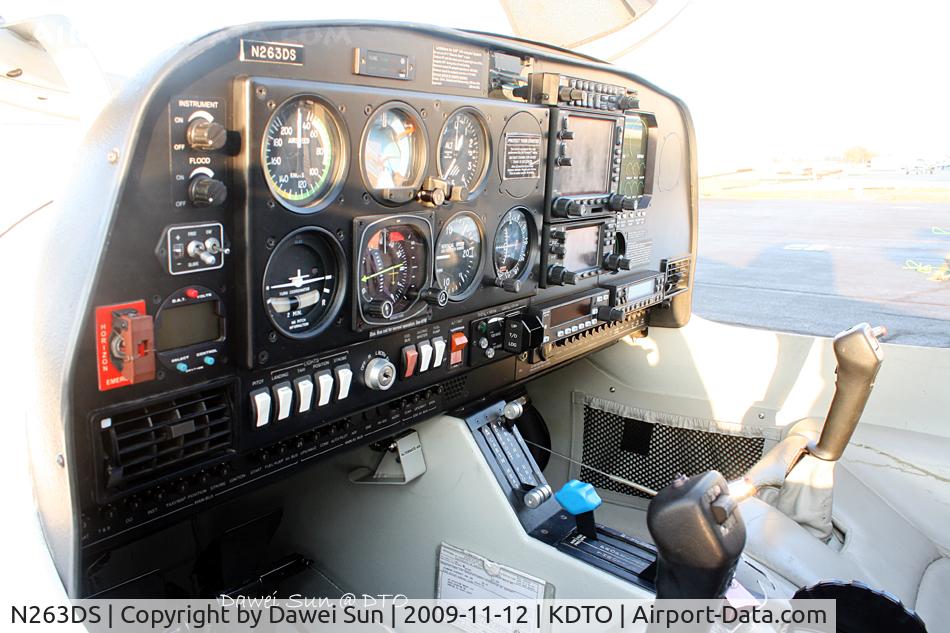 N263DS, Diamond DA-40 Diamond Star C/N 40.263, denton