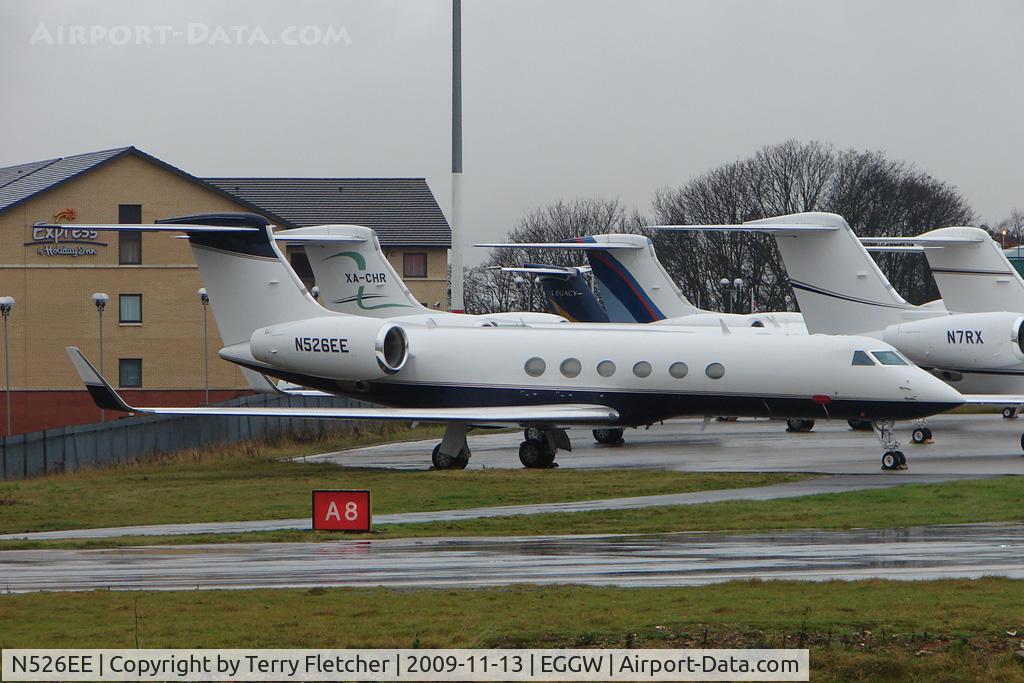 N526EE, 1997 Gulfstream Aerospace G-V C/N 519, Gulf 5 at Luton