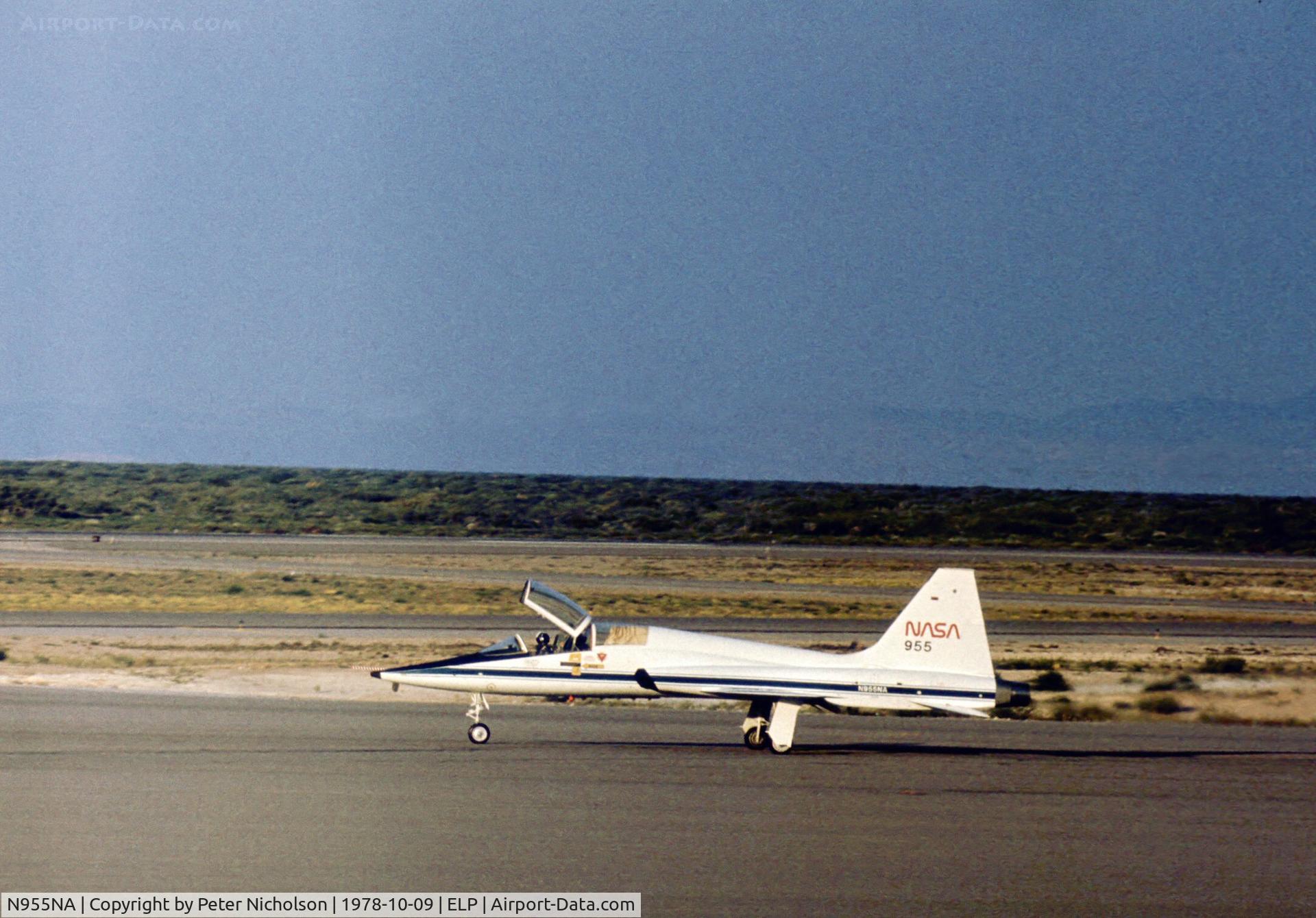 N955NA, 1969 Northrop T-38A C/N 69-7082, One of NASA's T-38A Talons seen at El Paso in October 1978.