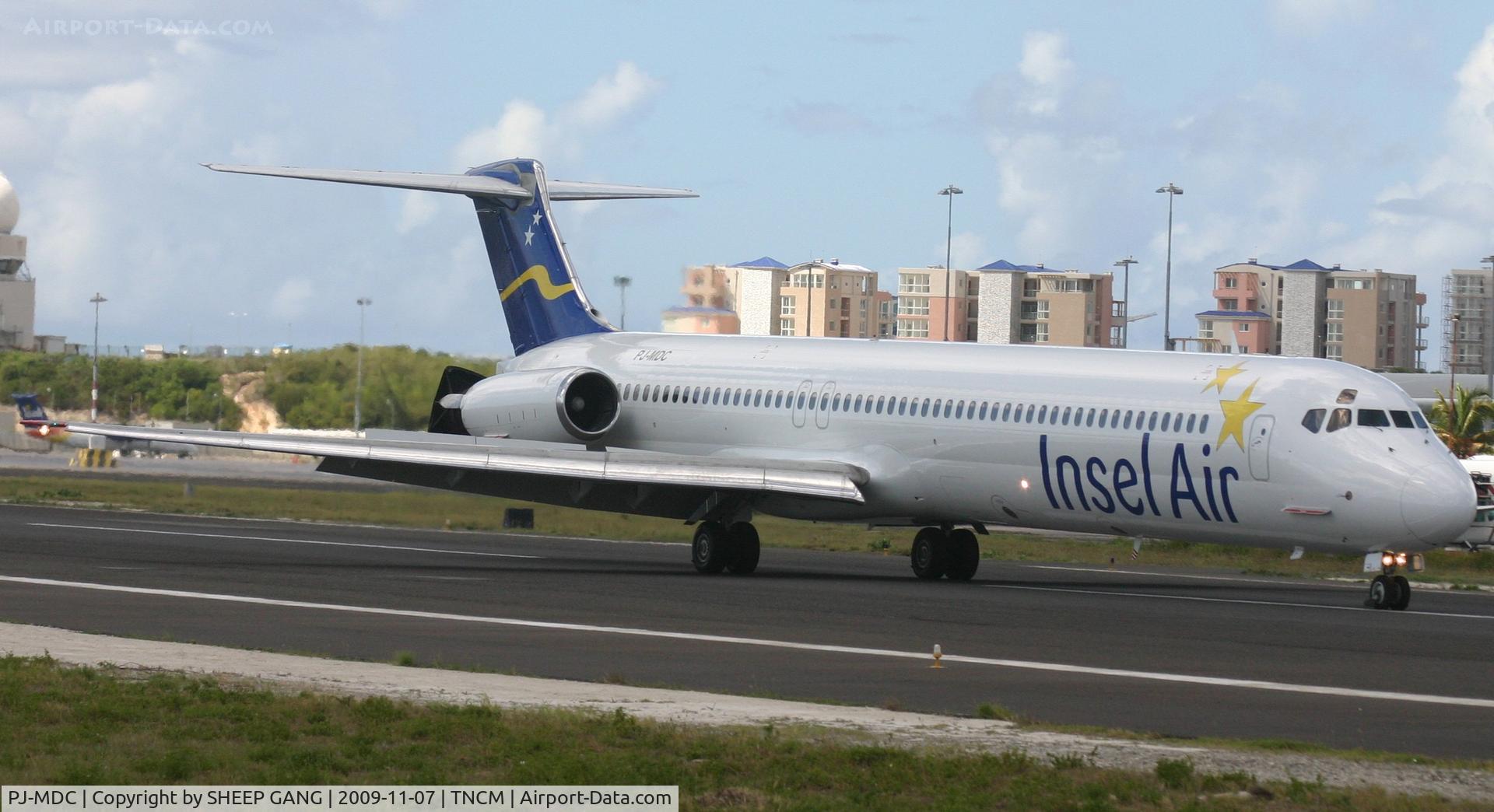 PJ-MDC, 1988 McDonnell Douglas MD-82 (DC-9-82) C/N 49434, using there stopping power
