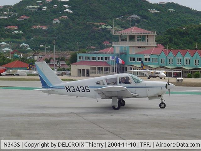 N343S, 1969 Piper PA-28R-180 Cherokee Arrow C/N 28R-31118, appartenant à Michel Martinon