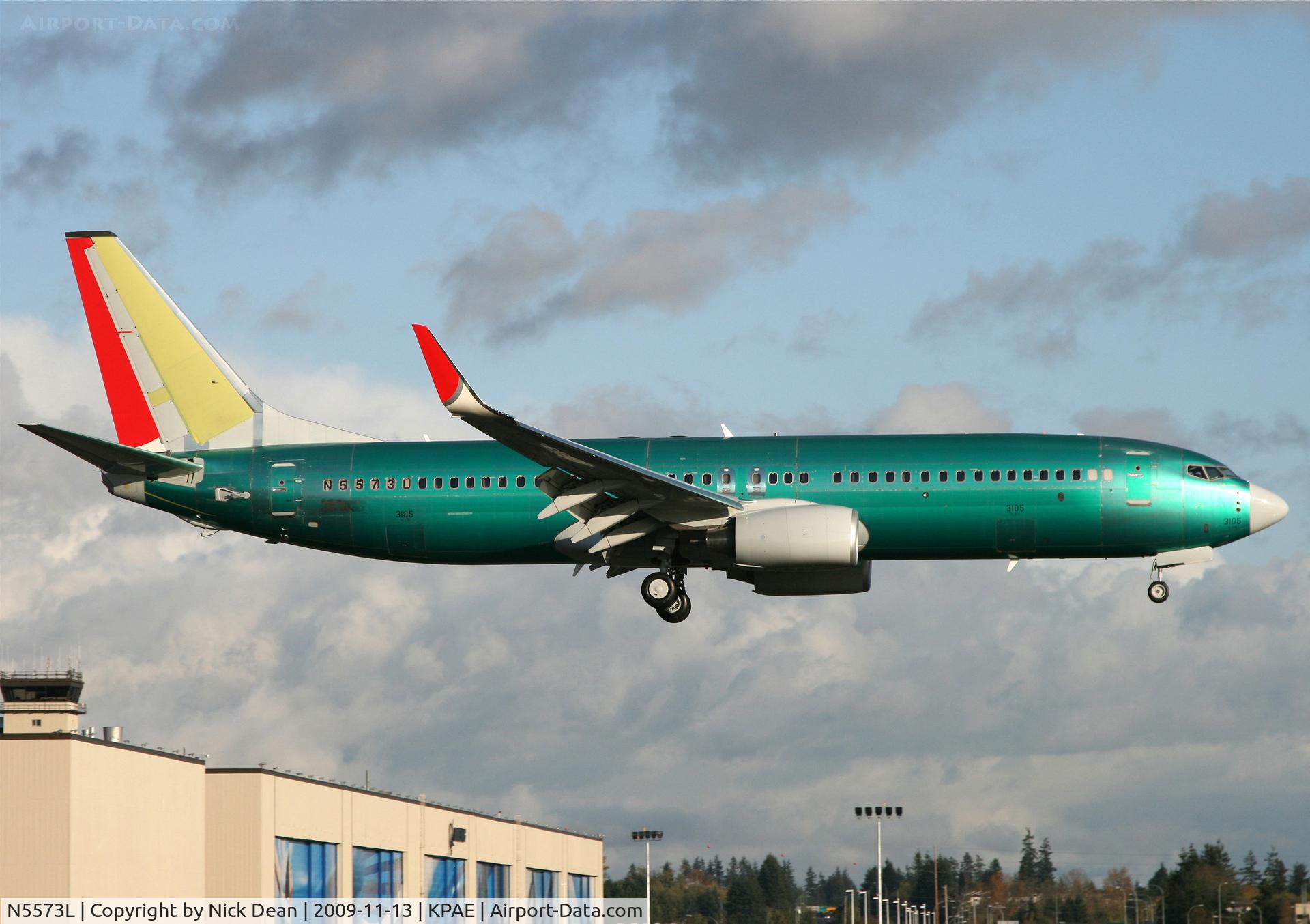 N5573L, 2003 Boeing 737-7Q8 C/N 29346, KPAE Boeing 215 on the 16R T&G followed by the 16R ILS approach and go around then back to KBFI