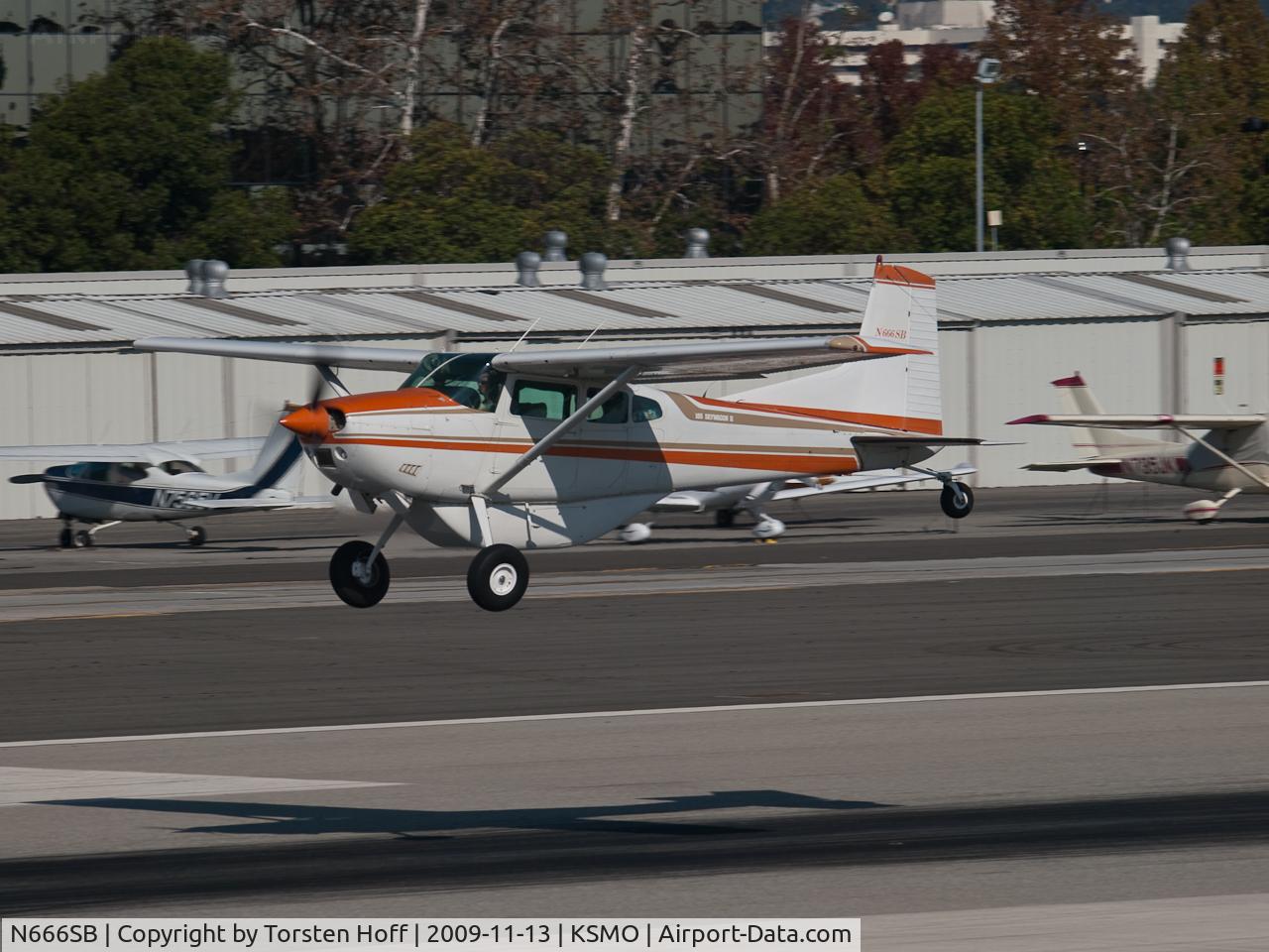 N666SB, 1980 Cessna A185F Skywagon 185 C/N 18503994, N666SB departing from RWY 21