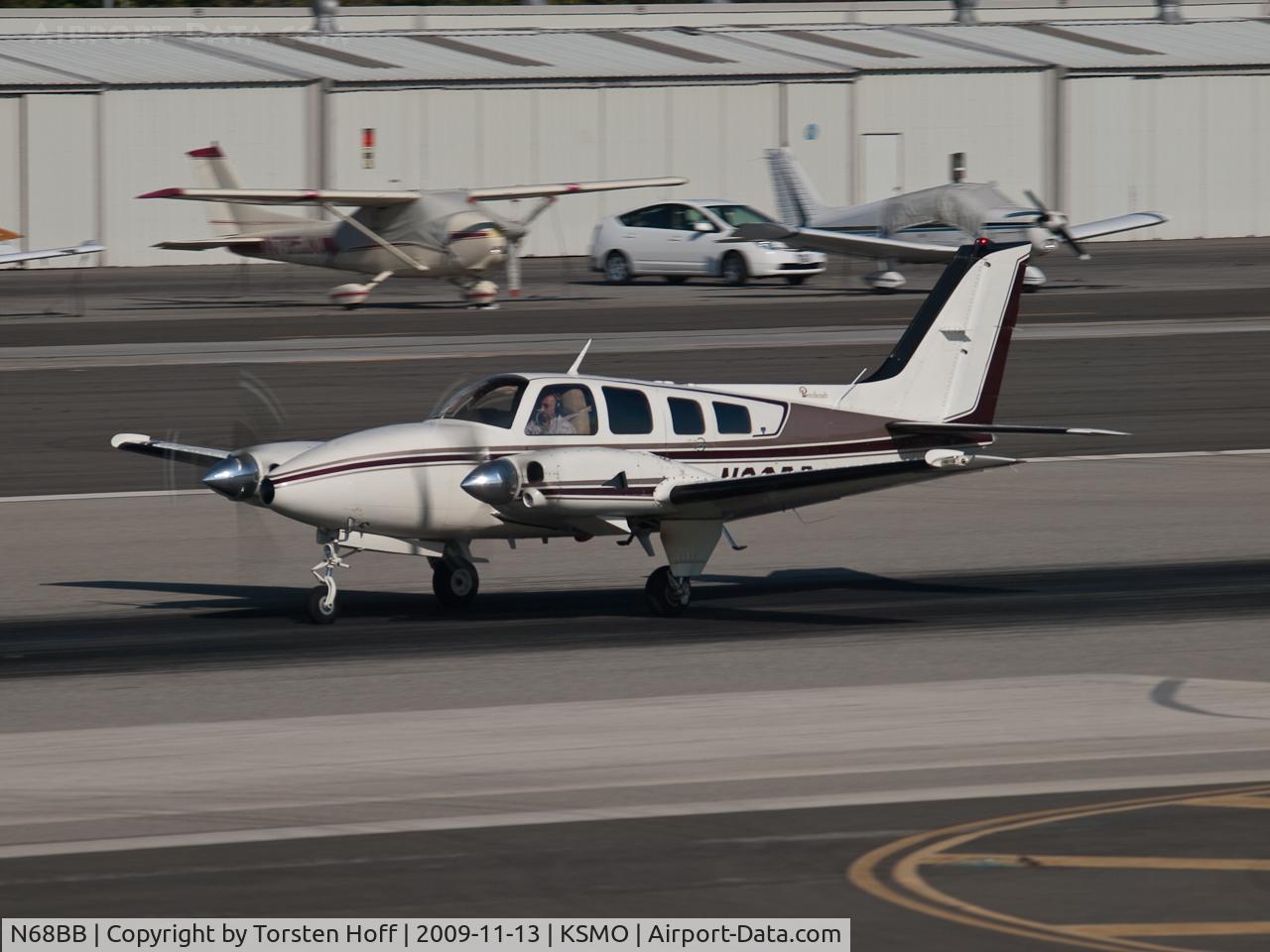 N68BB, 1981 Beech 58P Baron C/N TJ-317, N68BB departing from RWY 21