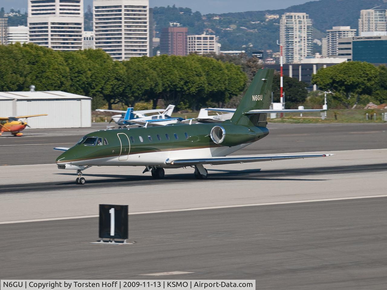 N6GU, 2009 Cessna 680 Citation Sovereign C/N 680-0268, N6GU departing from RWY 21