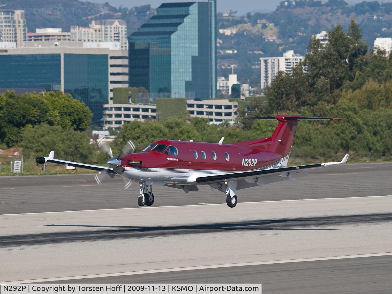 N292P, 2005 Pilatus PC-12/45 C/N 630, N292P arriving on RWY 21