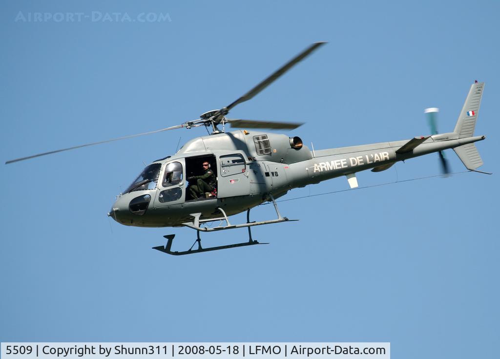 5509, Aérospatiale AS-555AN Fennec C/N 5509, Used as a demo helicopter during LFMO Airshow 2008