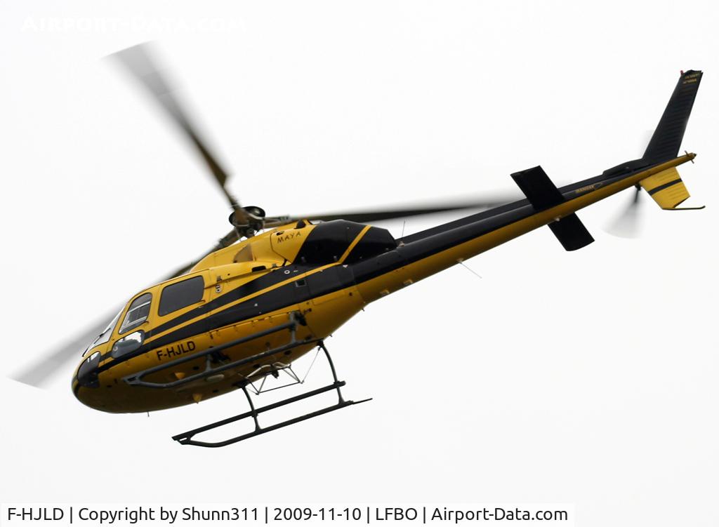F-HJLD, 1981 Eurocopter AS-355F-2 Ecureuil C/N 5064, Passing above me...