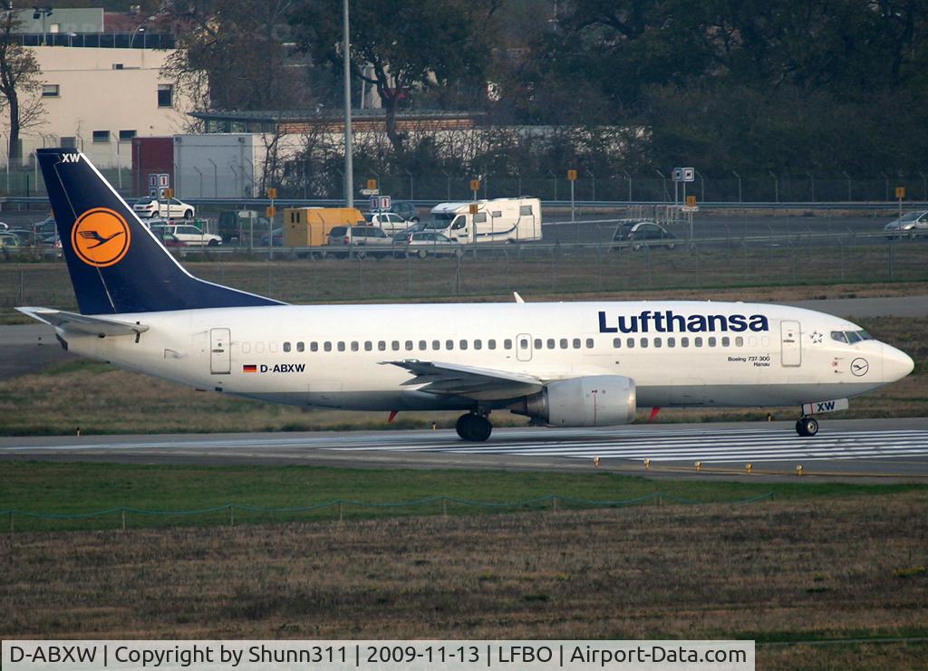 D-ABXW, 1989 Boeing 737-330 C/N 24561, Lining up rwy 14L for departure...