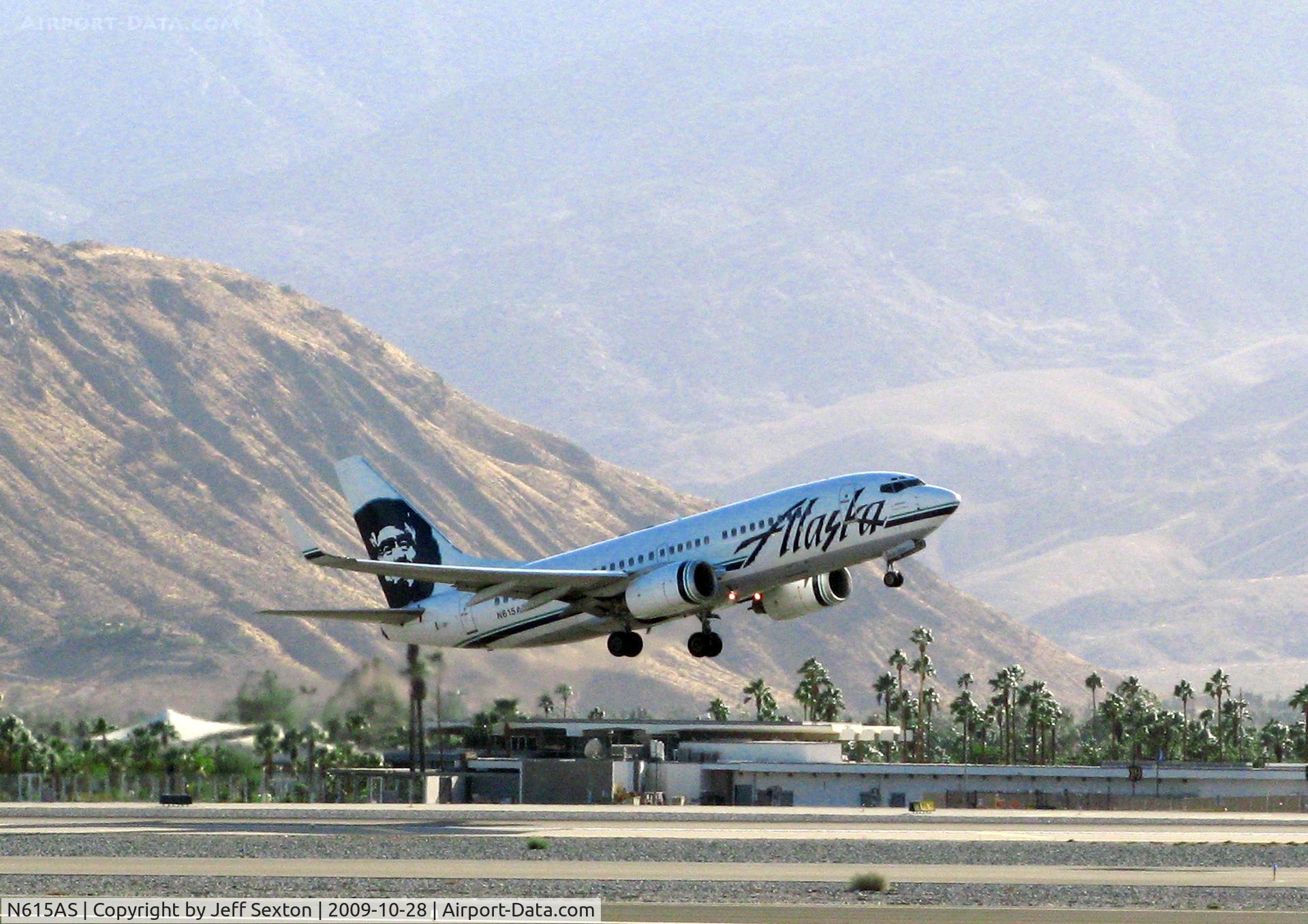 N615AS, 2000 Boeing 737-790 C/N 30344, Take-off from Palm Springs International