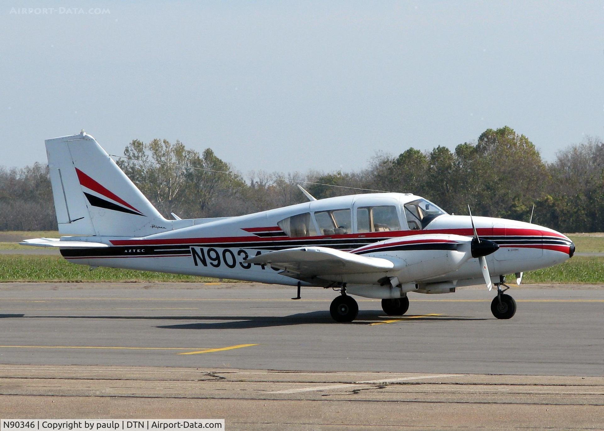 N90346, 1967 Piper PA-23-250 C/N 27-3604, At Downtown Shreveport.