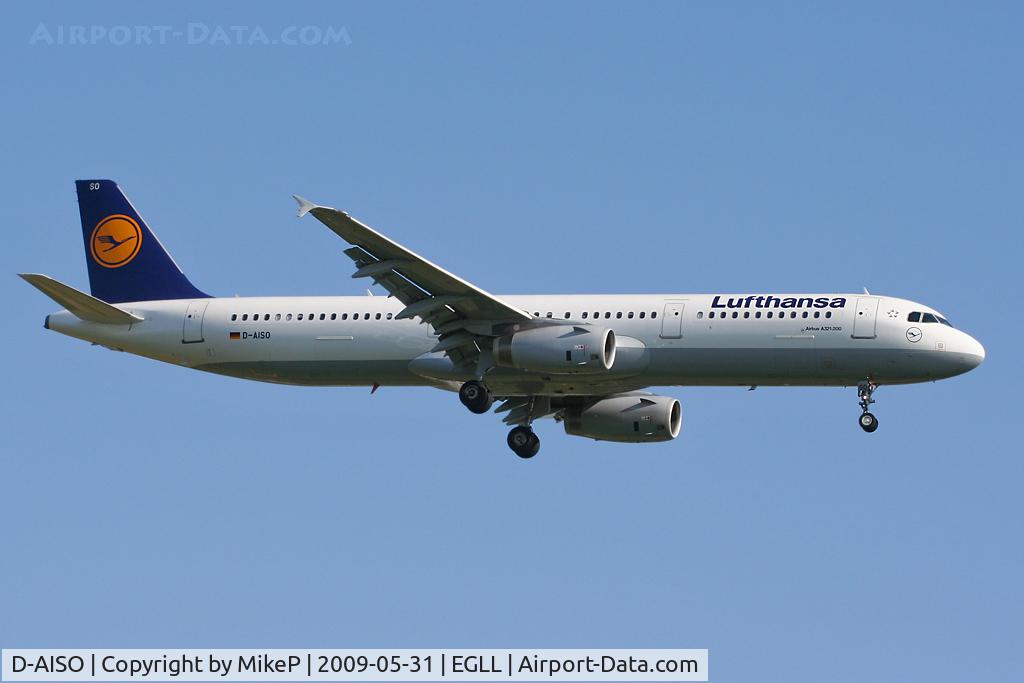 D-AISO, 2008 Airbus A321-231 C/N 3625, Short final to 09L at Heathrow.