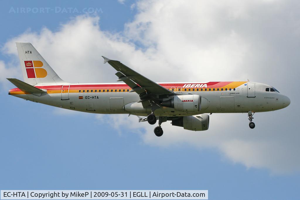 EC-HTA, 2001 Airbus A320-214 C/N 1516, Short final to 09L at Heathrow.