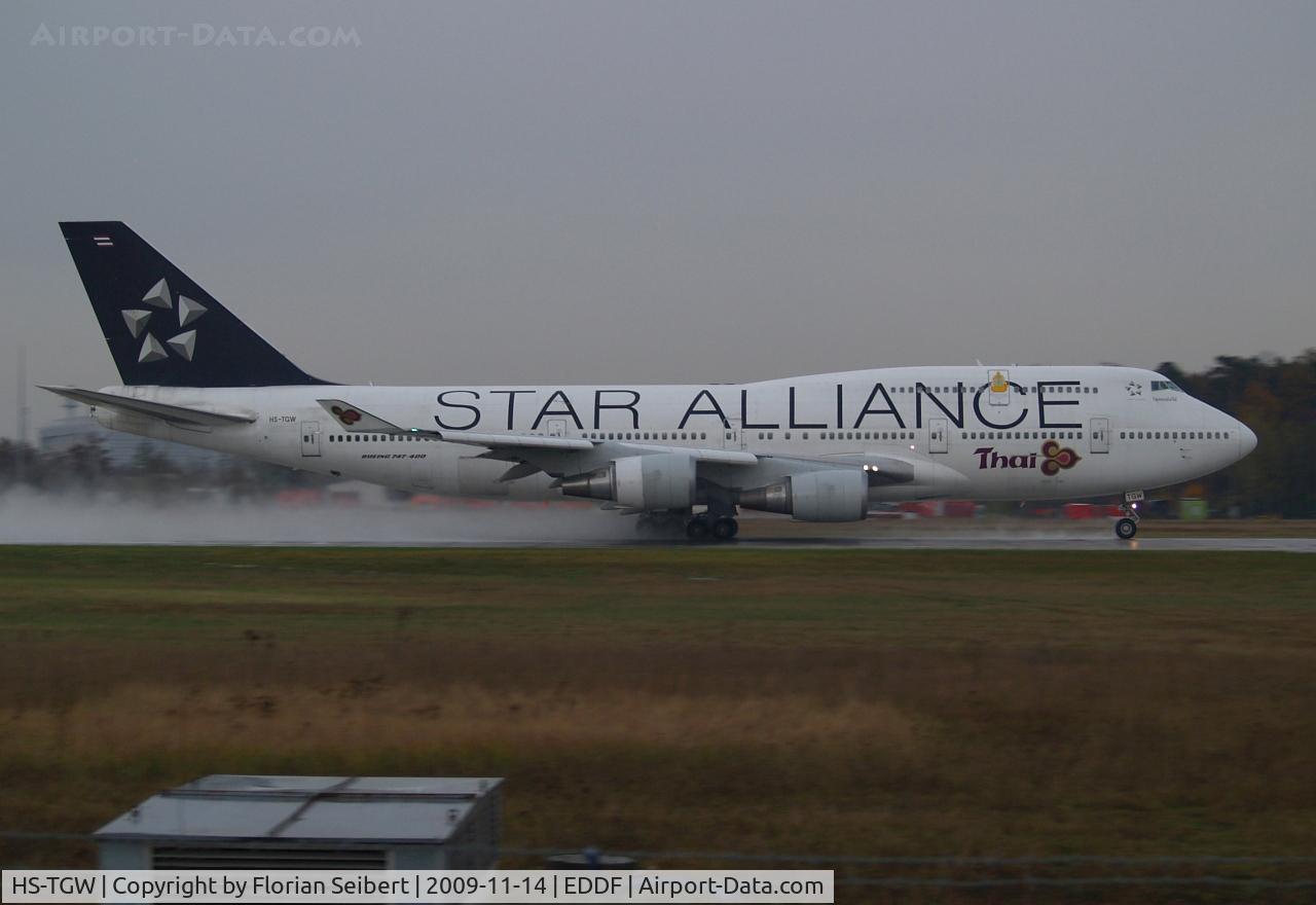 HS-TGW, 1997 Boeing 747-4D7 C/N 27724, Take off rwy 18
