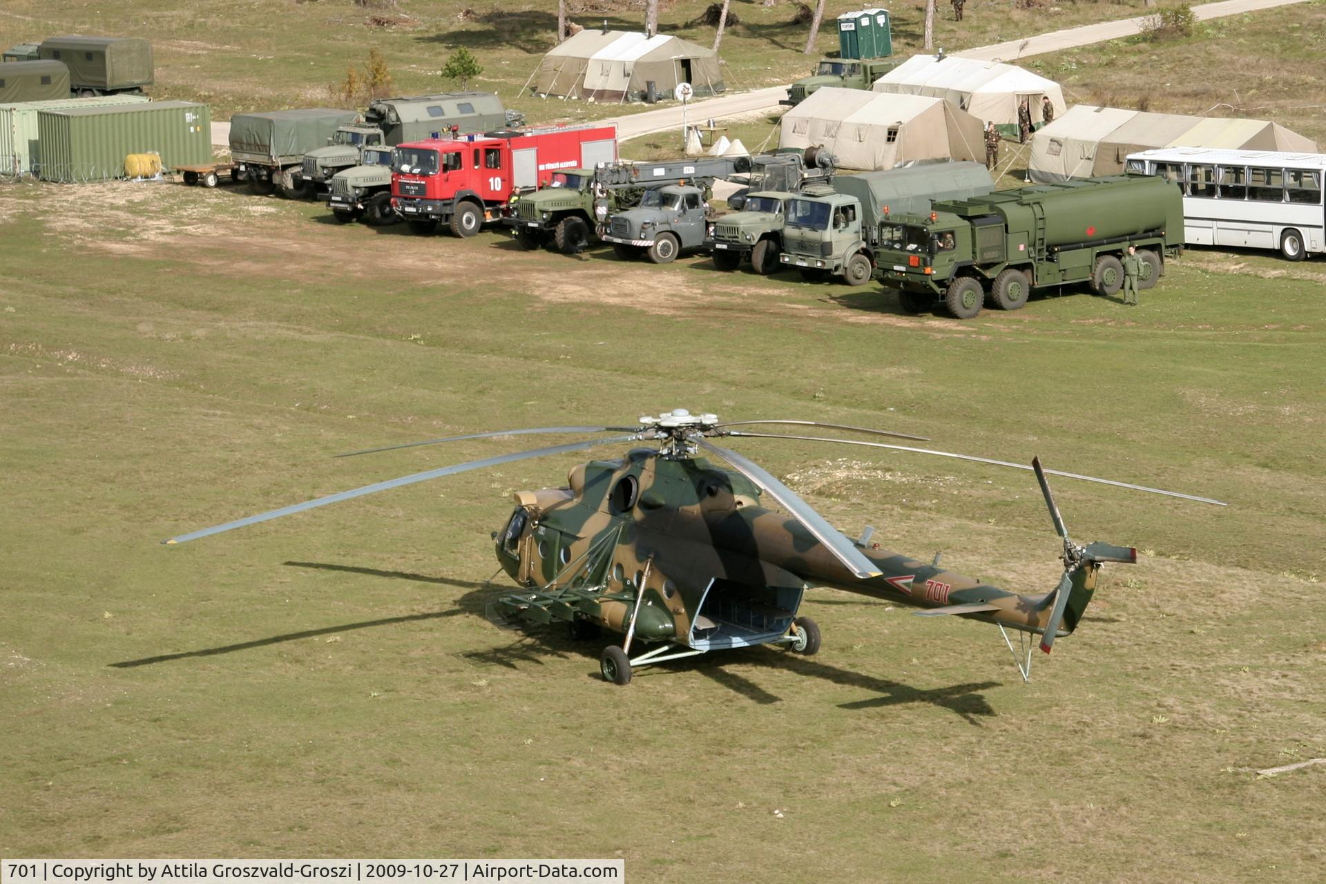 701, 1987 Mil Mi-17 Hip C/N 104M01, Veszprém-Ujmajor temporary army helicopter base.